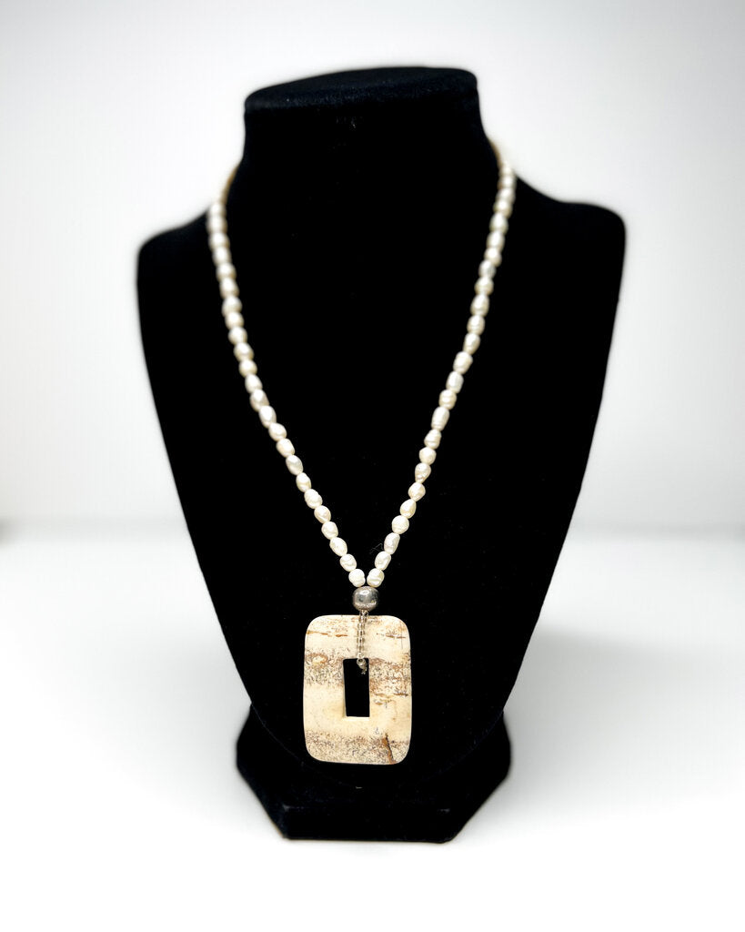 Necklace | Square Stone W/ Pearl Chain